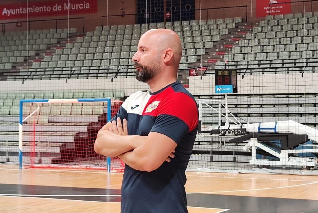 Imagen principal del anuncio de la incorporación de Borja Pérez a Zambú CFS Pinatar.