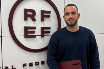Imagen principal de la renovación de Juanje Marín como director deportivo del club.